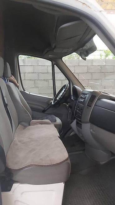140 кабан: Volkswagen Crafter: 2008 г., 2.5 л, Механика, Дизель, Фургон — 4