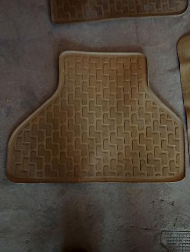 аксессуары на авто: Резиновые Полики Для салона BMW, цвет - Бежевый — 3