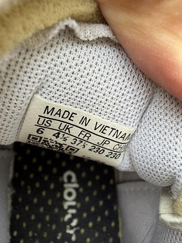 ecco 42: Кроссовки adidas (оригинальная коробка в комплекте) - Модель — 3