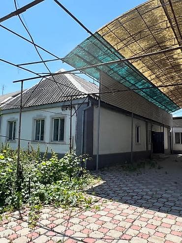 бизнем: Угловой дом с участком 7 соток в с. Новопокровка, начало села — 1
