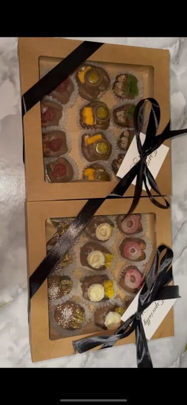 дубайский шоколод: Клубника/финики(королевские)в шоколаде Букет из сухофруктов Для — 10