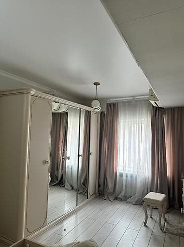 Дома: СРОЧНО ПРОДАЮ ПОЛОВИНУ ДОМА Участок - 2 Соток .Площадь: 120 м 2 — 3