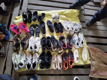 Босоножки, сандалии, шлепанцы: Оптом обувь из Южной Кореи ботасытуфлишлепанцы,кроксы мужские — 2