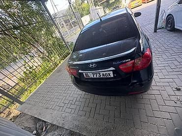 форанер 2010: Hyundai Avante: 2010 г., 1.6 л, Автомат, Газ, Седан — 3