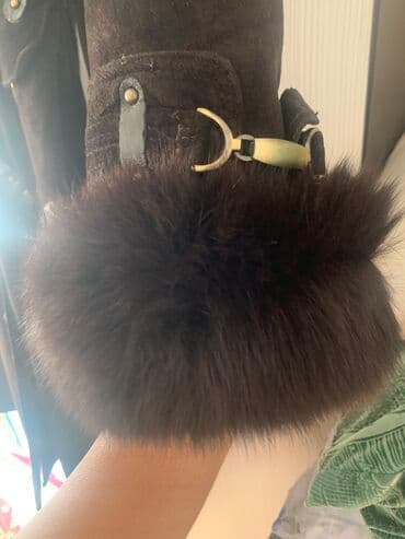 Спецодежда: Дубленка - пальто в хорошем состоянии одевала 4 раза цену — 4