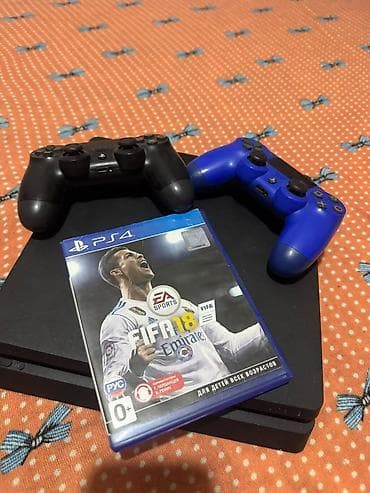 Игровой комплект PlayStation 4 Slim с аксессуарами и игрой: - Консоль