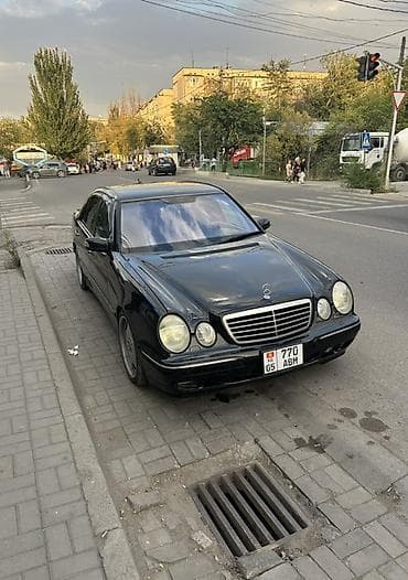 Mercedes-Benz E-Class: 2001 г., 4.3 л, Бензин, Седан — 4