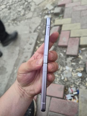 samsung flip 1: Samsung Galaxy Z Flip 3 5G, Б/у, 256 ГБ, цвет - Фиолетовый, 1 SIM — 1