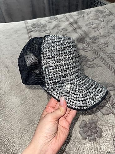 шапка со стразами: Летняя бейсболка со стразами — 2