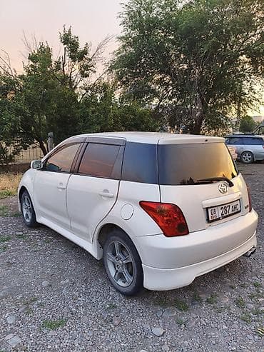 for runner: Toyota Ist: 2003 г., 1.3 л, Автомат, Хэтчбэк — 5
