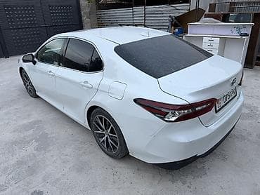 e2 byd: Toyota Camry: 2021 г., 2.5 л, Автомат, Бензин, Седан — 5