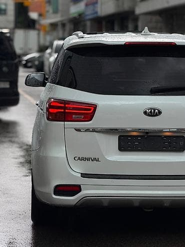 киа карниаал: Kia Carnival: 2019 г., 2.2 л, Автомат, Дизель, Минивэн — 10
