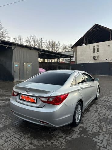 обмен машины ключ на ключ: Hyundai Sonata: 2010 г., 2 л, Автомат, Газ — 9