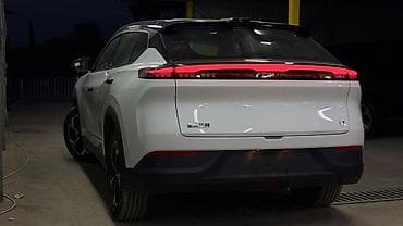 Dongfeng: Dongfeng M-NV: 2025 г., 0.1 л, Автомат, Электромобиль, Кроссовер — 5