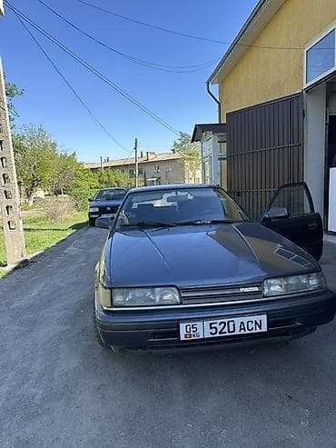 Mazda 626: 1989 г., 2 л, Ручные, Бензин, Хэтчбэк