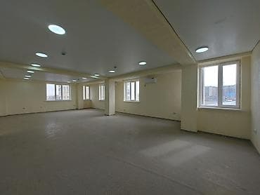 180: Аренда офисов, 200 м², В административном здании, С системой безопасности, 1 линия, С отдельной кухней — 2