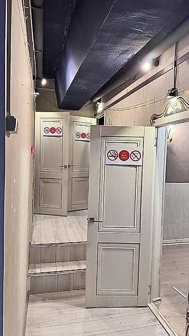 5000 сом кино: 10мкр Сдаётся помещение Площадь: 350м2 Можно под офис, компьютерный — 1