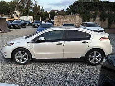 Продажа авто: Chevrolet Volt: 2012 г., 1.4 л, Автомат, Гибрид, Хэтчбэк — 5