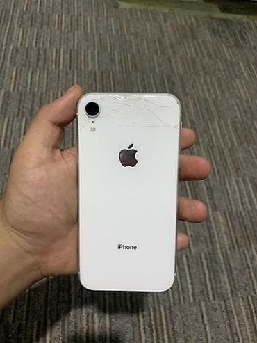 appl: IPhone XR, белый цвет АКБ 74 Память 64 Фейс и трутон иштейт — 1