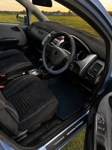 honda jaaz 2002: Honda Fit: 2002 г., 1.3 л, Вариатор, Бензин, Хэтчбэк — 3