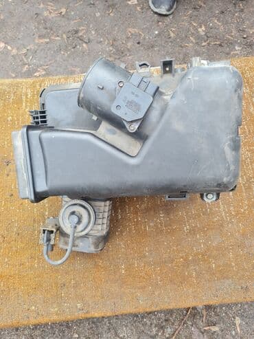 айго aygo: Корпус воздушного фильтра Тойота Виндом 30 5г — 1