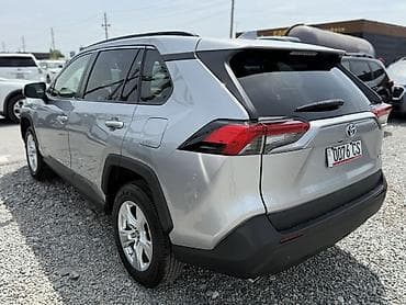 tesla 3: Toyota RAV4: 2019 г., 2.5 л, Автомат, Гибрид, Кроссовер — 4