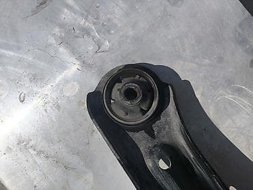 Детали электрики авто: Передний правый рычаг Kia 2019 г., Б/у, Оригинал — 3