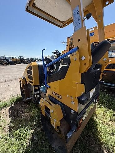 Транспорт: Каток дорожный двухвальцовый XCMG XD120 - Тип: вибрационный — 2