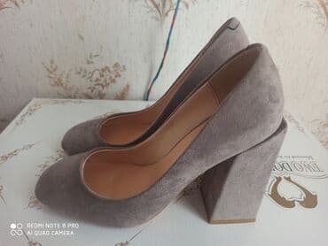 Туфли Lady Boutique размер 37, брали для фотосессии, но не подошли т.к