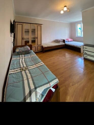 дом на иссык куле купить: Сдаю гостевой дом на 90мест! Имеется столовая, в каждом номере есть — 15