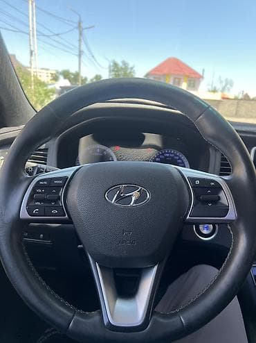 кузов таза: Hyundai Sonata: 2019 г., 2 л, Типтроник, Газ, Седан — 4