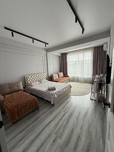 apartments: Светлая студия с полноценной кухней и отдельным санузлом. Планировка — 1