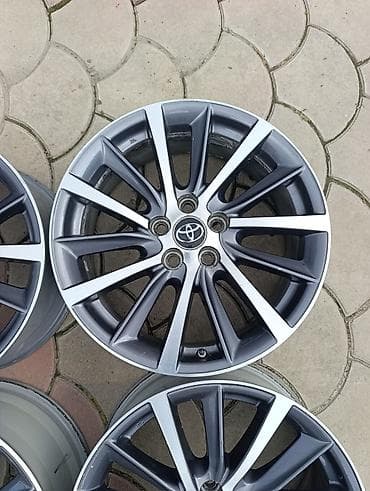 et30: Литые Диски R 18 Toyota, Комплект, отверстий - 5, Б/у — 5