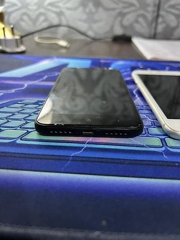 ipad mini 2: Лот: 4 смартфона для запчастей/восстановления айфон 6 и 8 раньше — 10