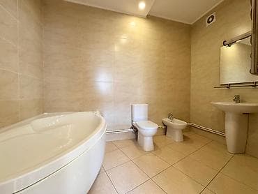 123: 3 комнаты, 123 м², Филармония 6 этаж, Свежий ремонт — 9