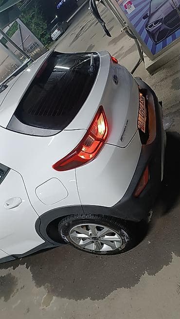 dct: Kia Stonic: 2018 г., 1.6 л, Робот, Дизель, Хэтчбэк — 1