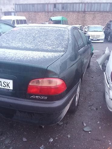 toyota altezza: Toyota Avensis: 2001 г., 1.8 л, Механика, Бензин, Седан — 6