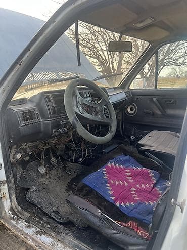 Унаа сатуу: Volkswagen : 1990 г., Дизель — 6
