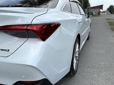 santa crus: Toyota Avalon: 2019 г., Гибрид, Седан — 4