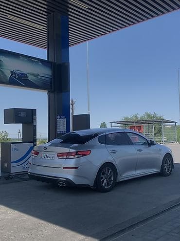 Продажа авто: Kia Optima: 2019 г., 2 л, Автомат, Газ, Седан — 5