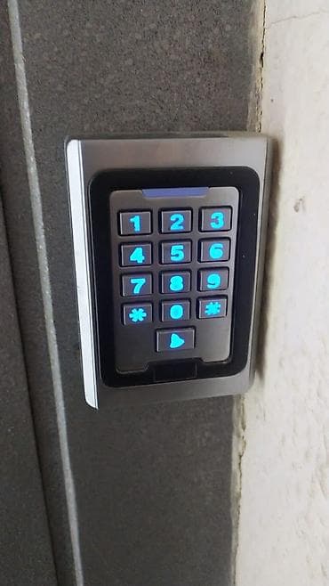 Металлические сейфовые двери: Продажа и установка электронных и механических кодовых замков Чипы — 7