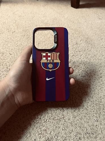 eagles game: Чехол для 15 про с футбольной символикой FCB (Барселона) — 1