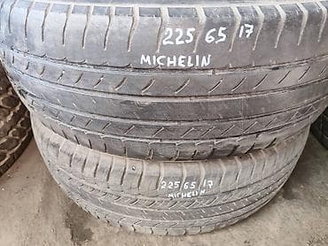 Резина Michelin 225 65 R17 В наличии только 2 баллонa. По отдельности
