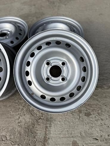 golf 4: Железные Диски R 14 отверстий - 4, Б/у — 4