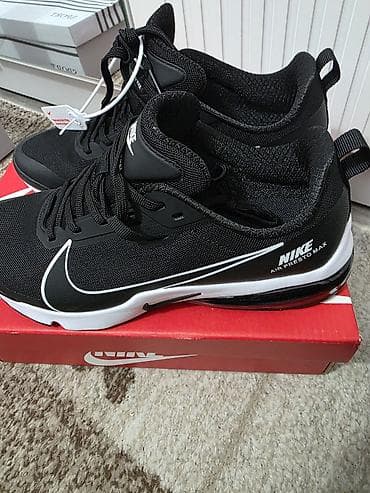 Мужские кроссовки, 43, Nike, Новый, цвет - Черный, Самовывоз