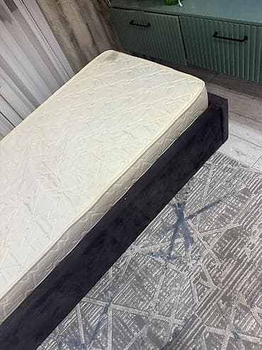 Эки ярустуу керебеттер: Бир кишилик керебет, Матрасы бар, узуну - 200 см — 2