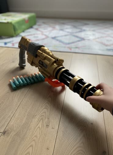 Игрушечный пулемёт для мягких поролоновых пуль. Особенности: - Корпус at lalafo.kg Игрушечный пулемёт для мягких поролоновых пуль. Особенности: - Корпус