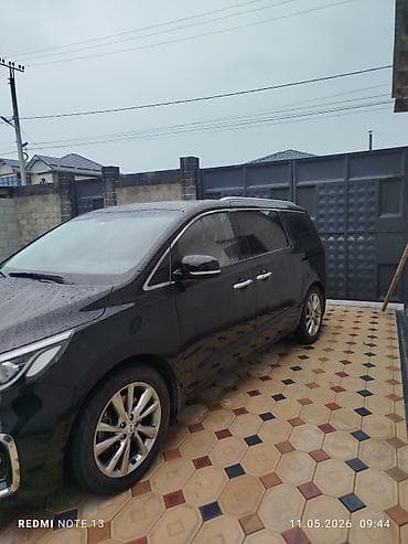 перекупщик авто: Kia Carnival: 2020 г., 2.2 л, Автомат, Дизель, Минивэн — 3