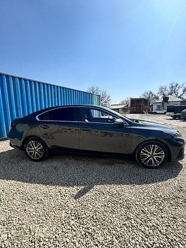 cera: Kia Cerato: 2021 г., Седан — 3