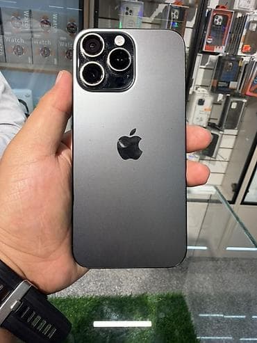 act: IPhone 15 Pro Max, Black Titanium — 1